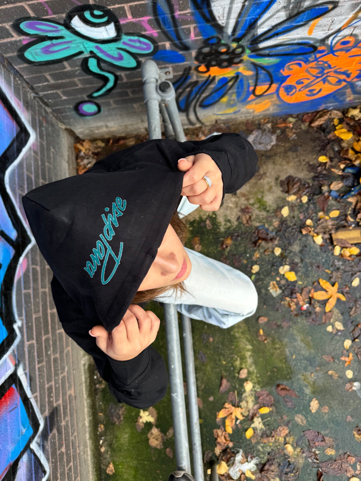 Reverse logo - Black hoodie